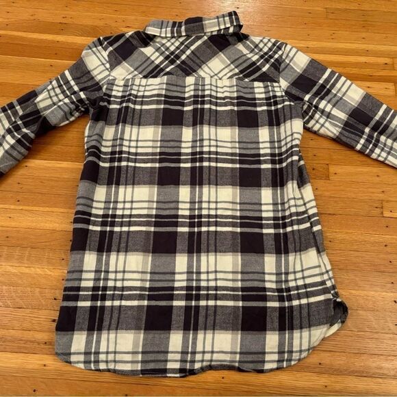 Columbia grey/beige plaid flannel button down size small - Picture 2 of 5